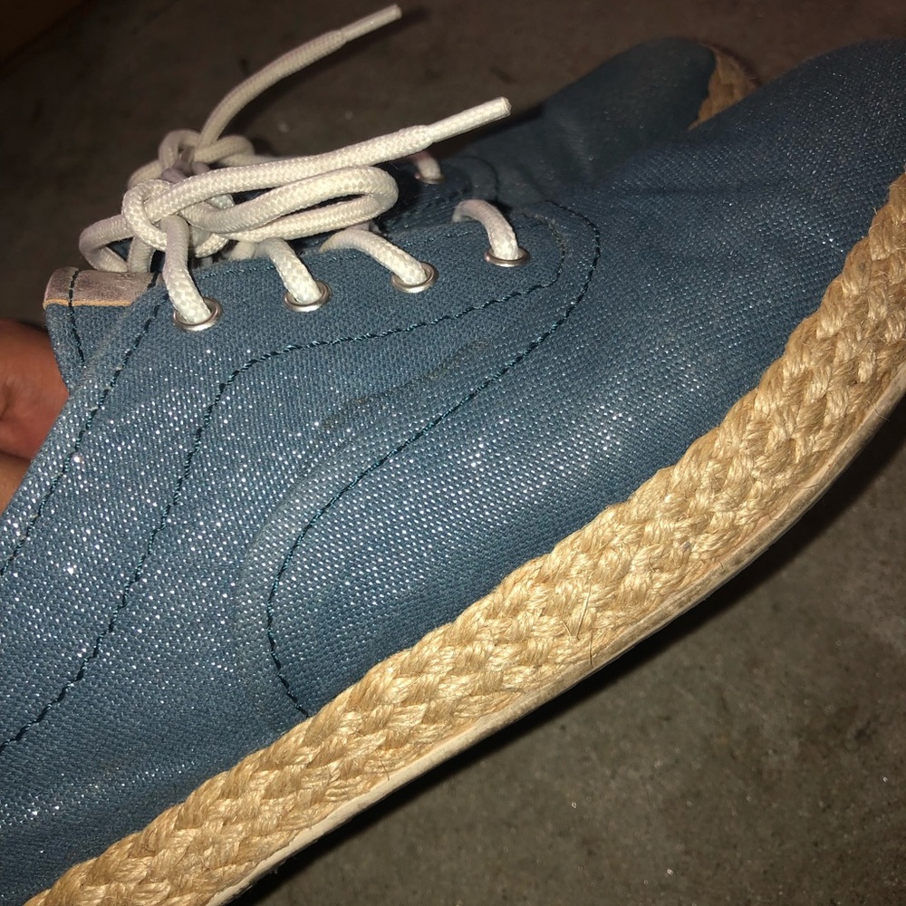 Cute blue sneakers - Picture 2 of 3